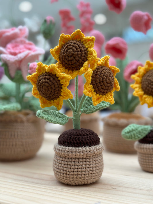 Sunflower 3 Stem Amigurumi